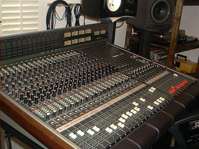 Ramsa WR-T820B mixer